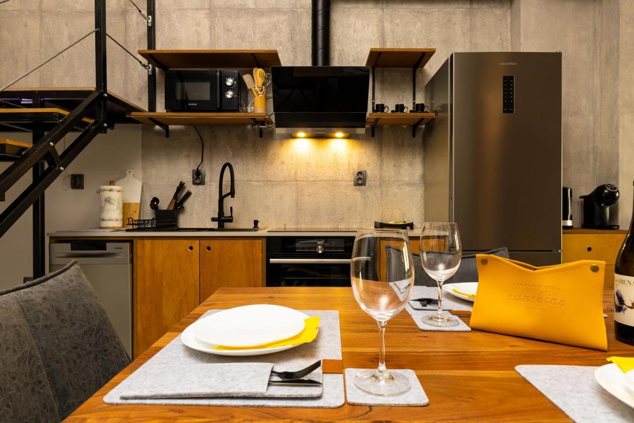 플로브디프 Industrial-Style 2Bd Loft With Parking Spot By Flat Mаnager 아파트 외부 사진