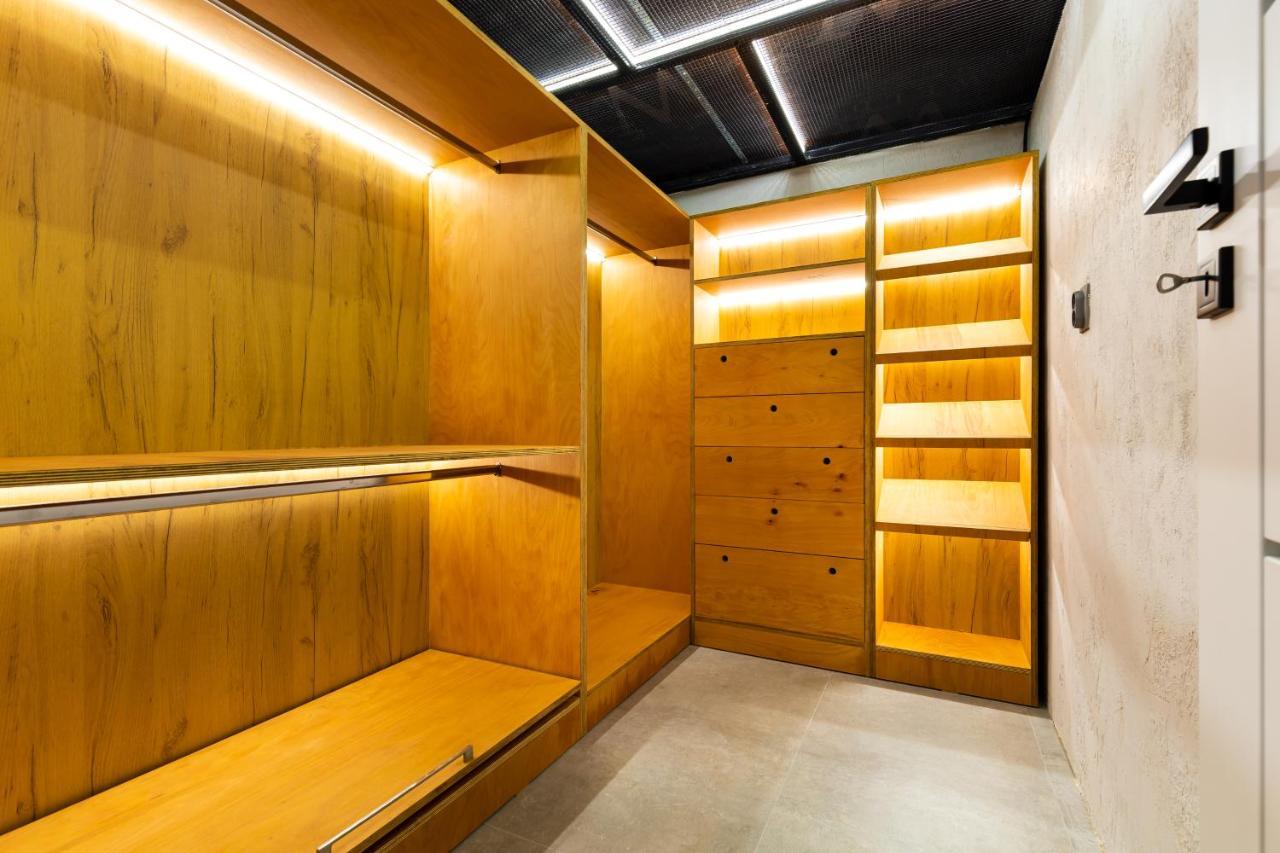 플로브디프 Industrial-Style 2Bd Loft With Parking Spot By Flat Mаnager 아파트 외부 사진