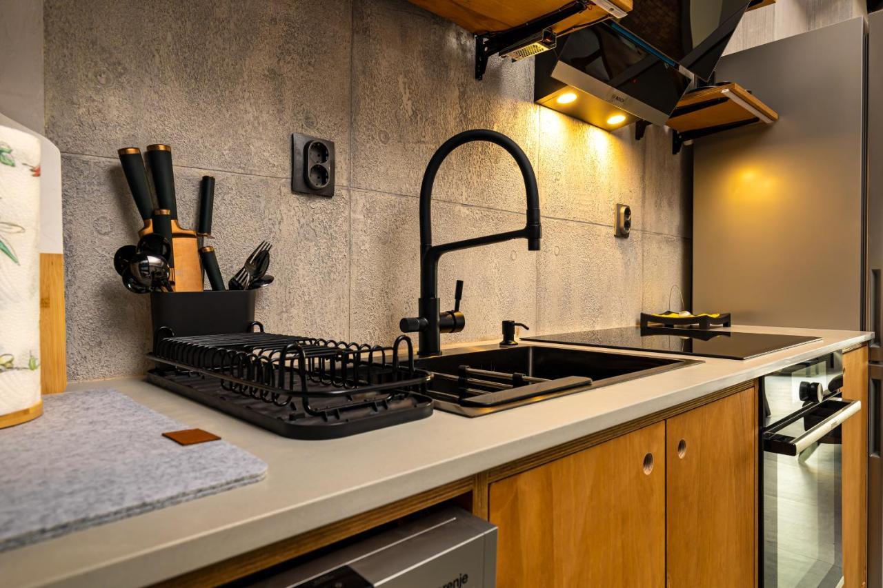 플로브디프 Industrial-Style 2Bd Loft With Parking Spot By Flat Mаnager 아파트 외부 사진